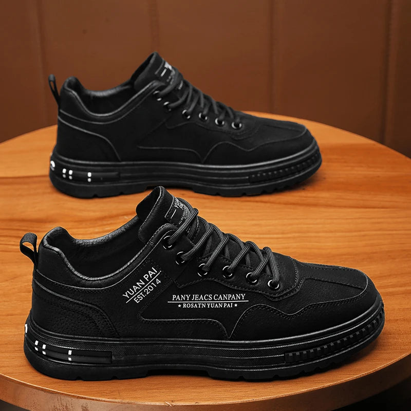 2025 new fashionable and trendy men's shoes, casual sports shoes, comfortable and versatile