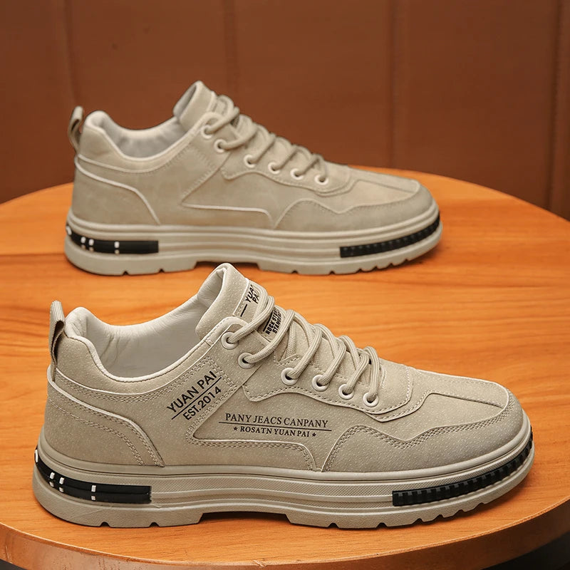 2025 new fashionable and trendy men's shoes, casual sports shoes, comfortable and versatile