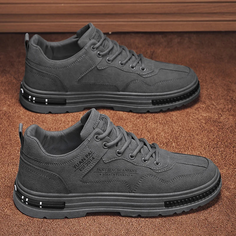 2025 new fashionable and trendy men's shoes, casual sports shoes, comfortable and versatile